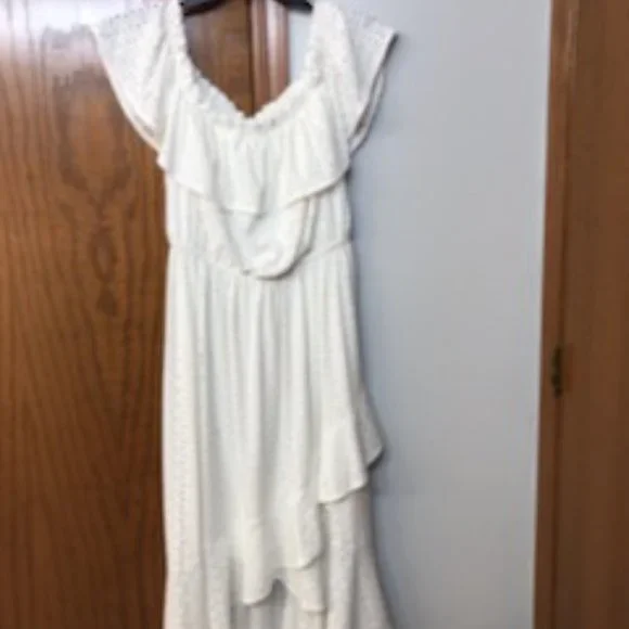 LANE BRYANT UEC Size 14/16 white cream high-low eyelet dress w/ belt - Picture 12 of 16